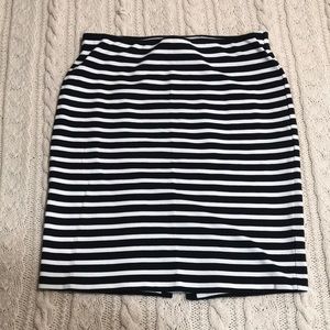 Stretchy black/white striped stretchy pencil skirt